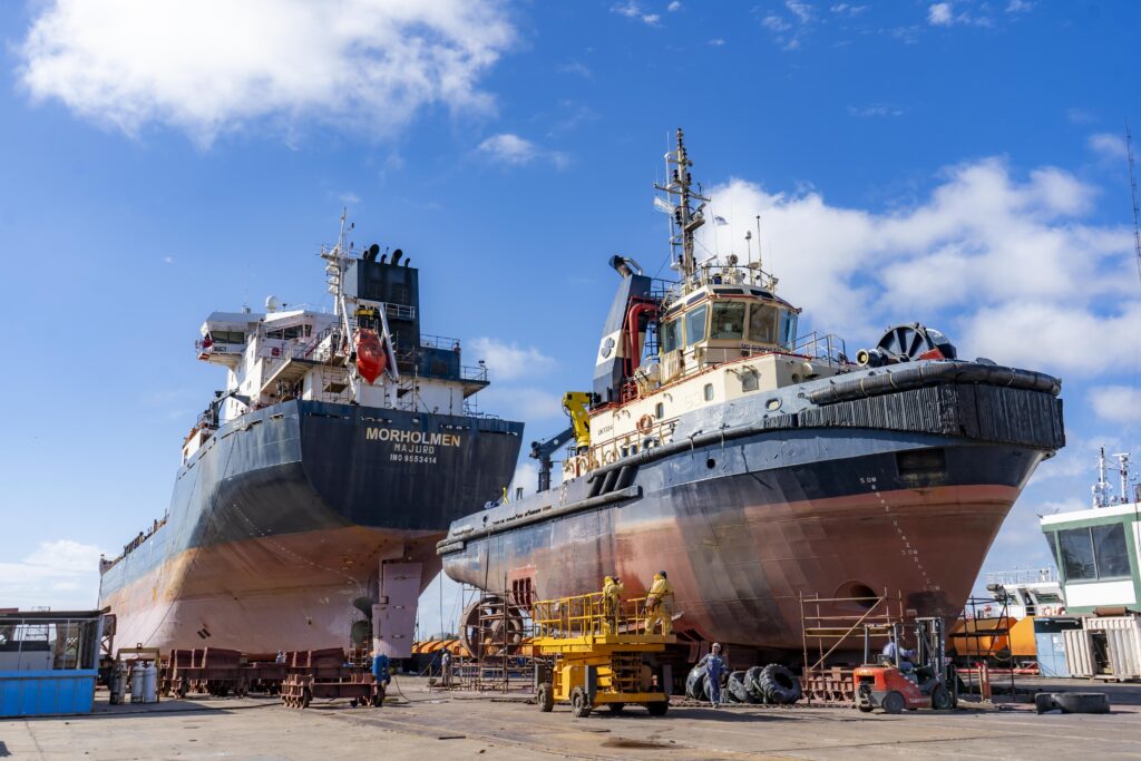 Remolcador Svitzer Mora