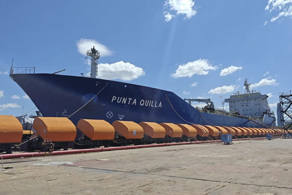 PUNTA QUILLA maniobra de puesta a flote