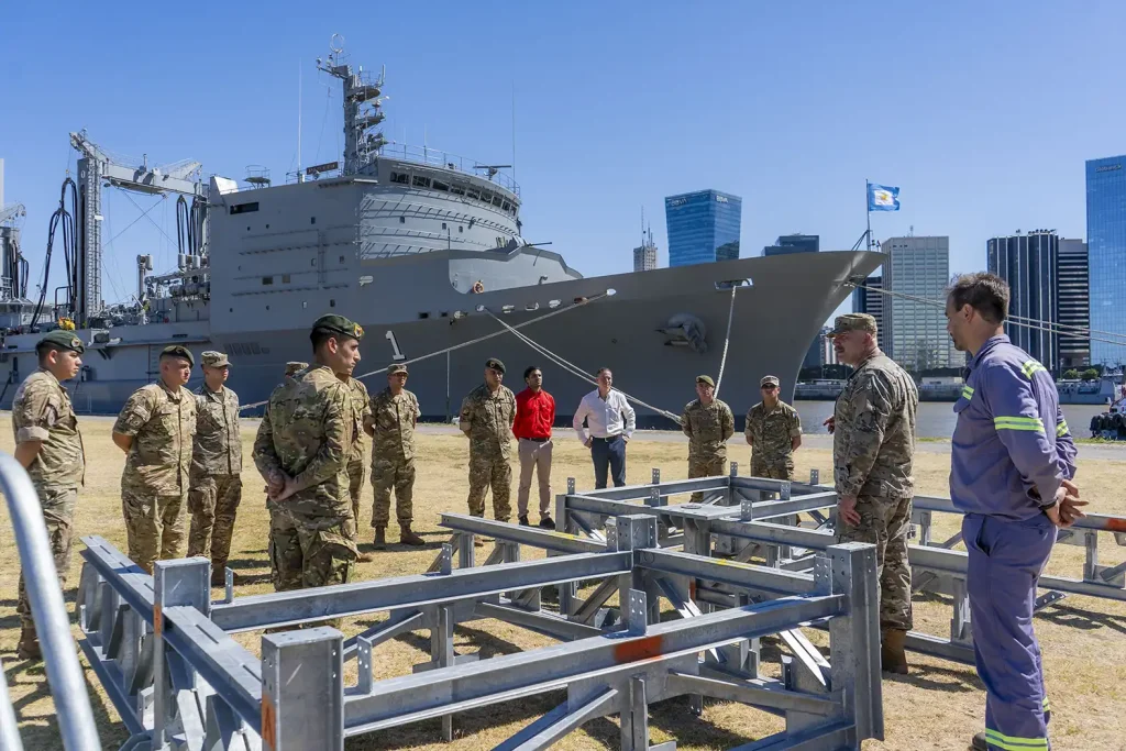 Capacitación para el montaje de la Base Petrel